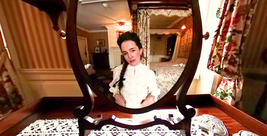 Isabella 360 mirror image